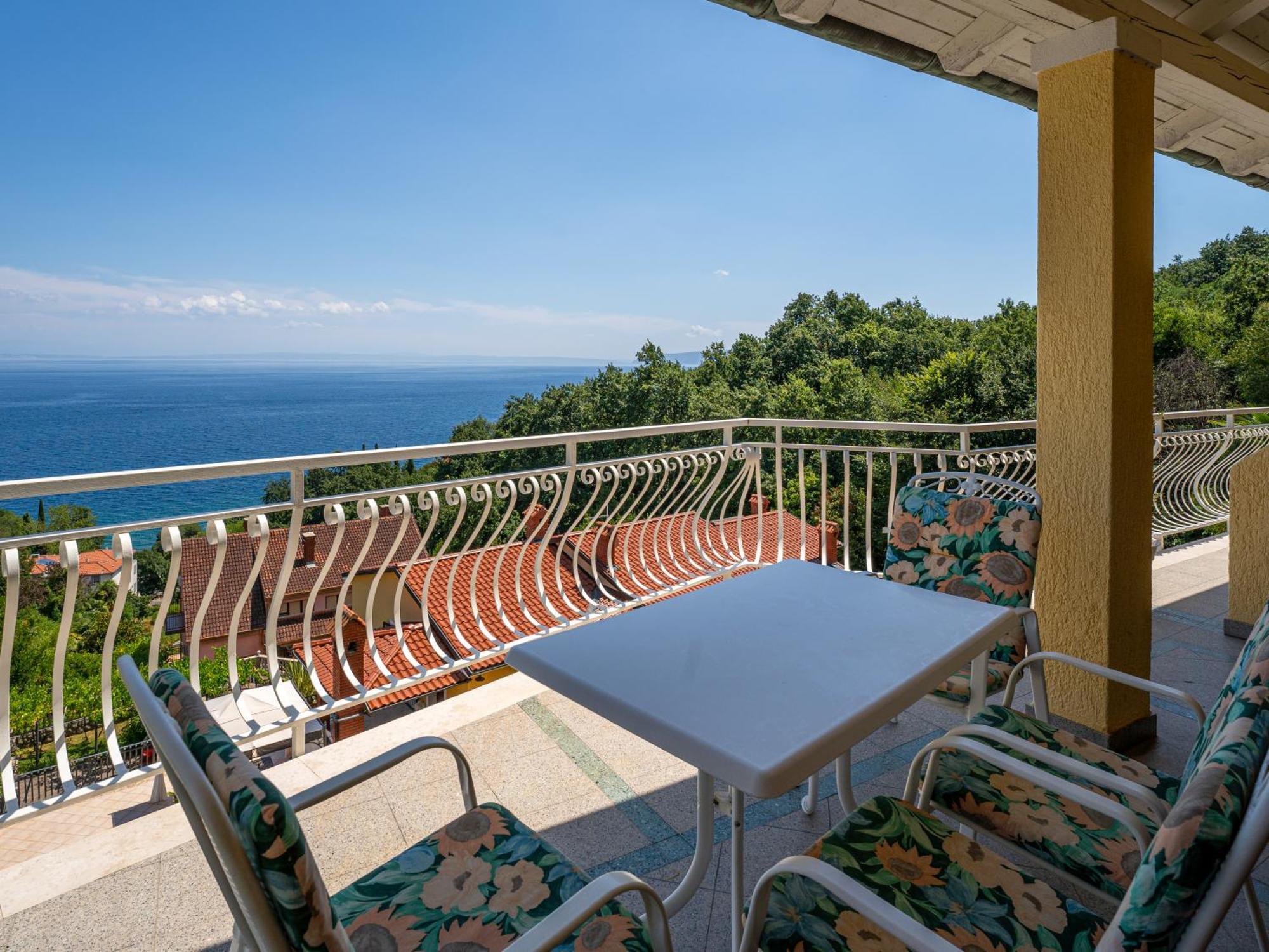 Villa Mona Lisa Lovran - Croatia Buitenkant foto
