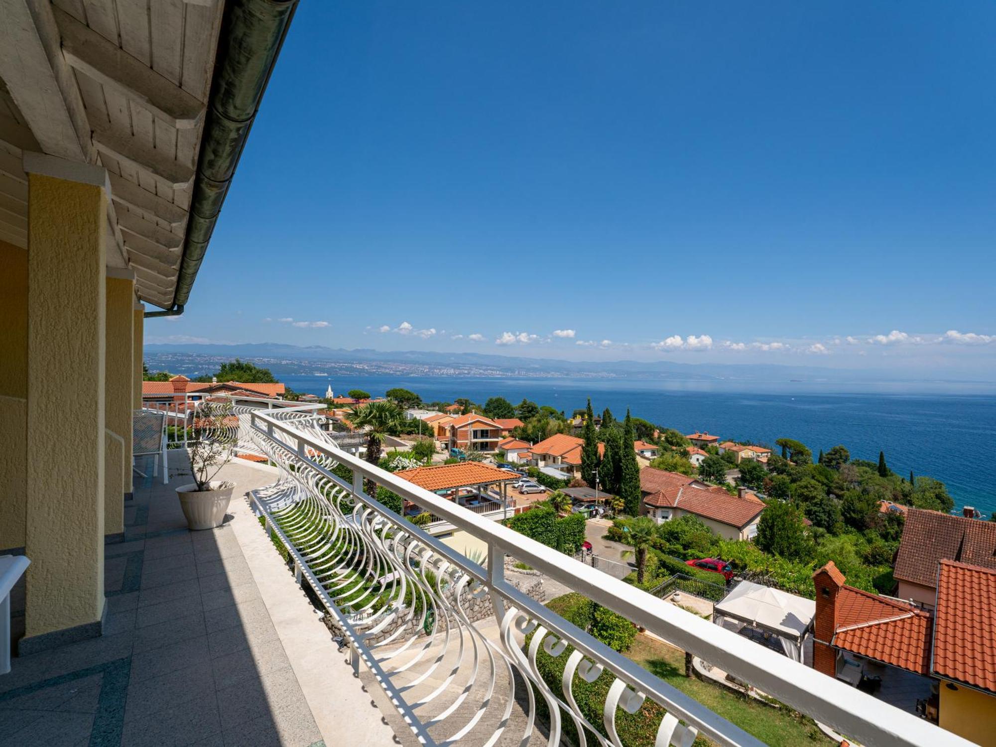 Villa Mona Lisa Lovran - Croatia Buitenkant foto