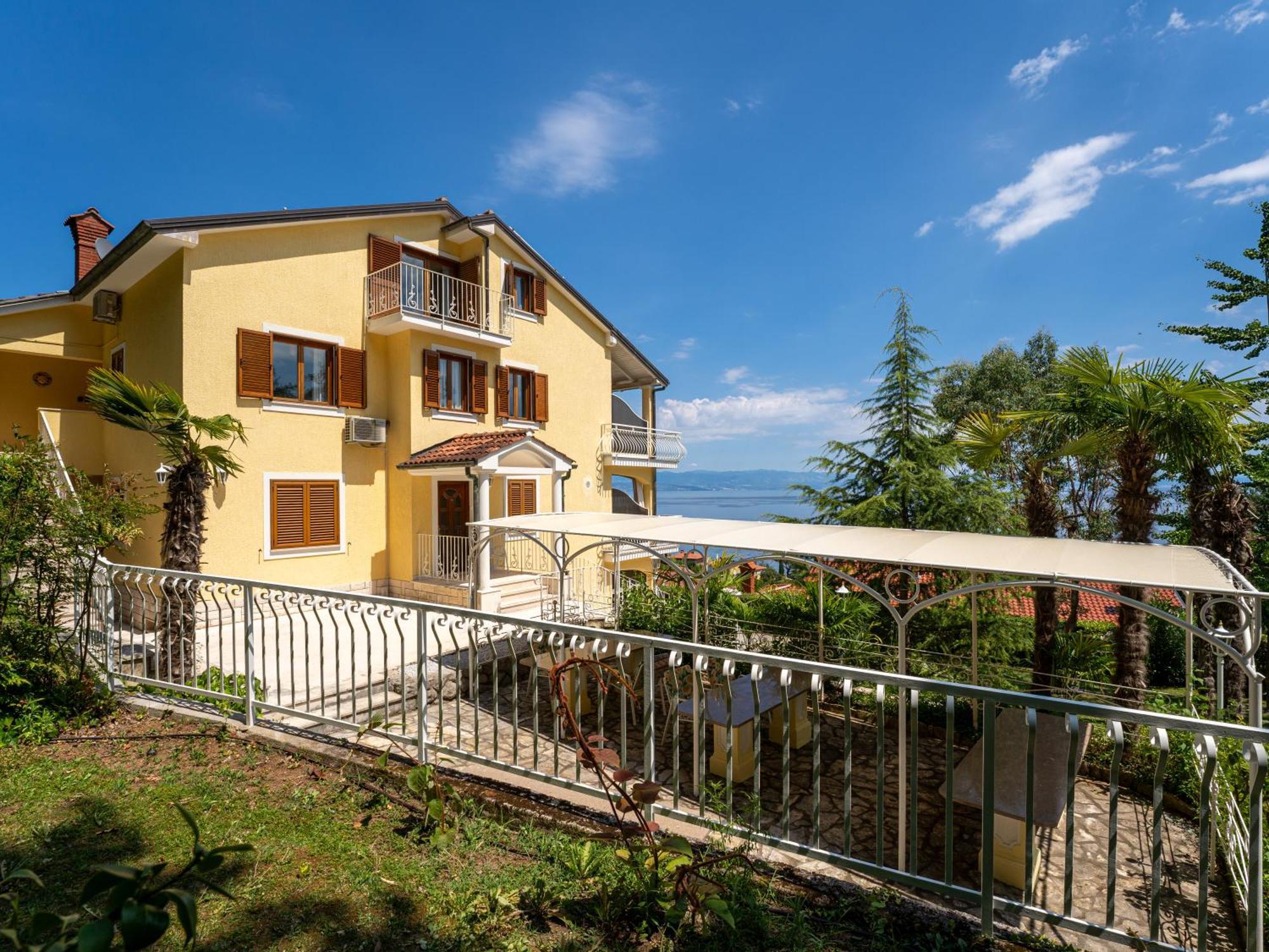 Villa Mona Lisa Lovran - Croatia Buitenkant foto