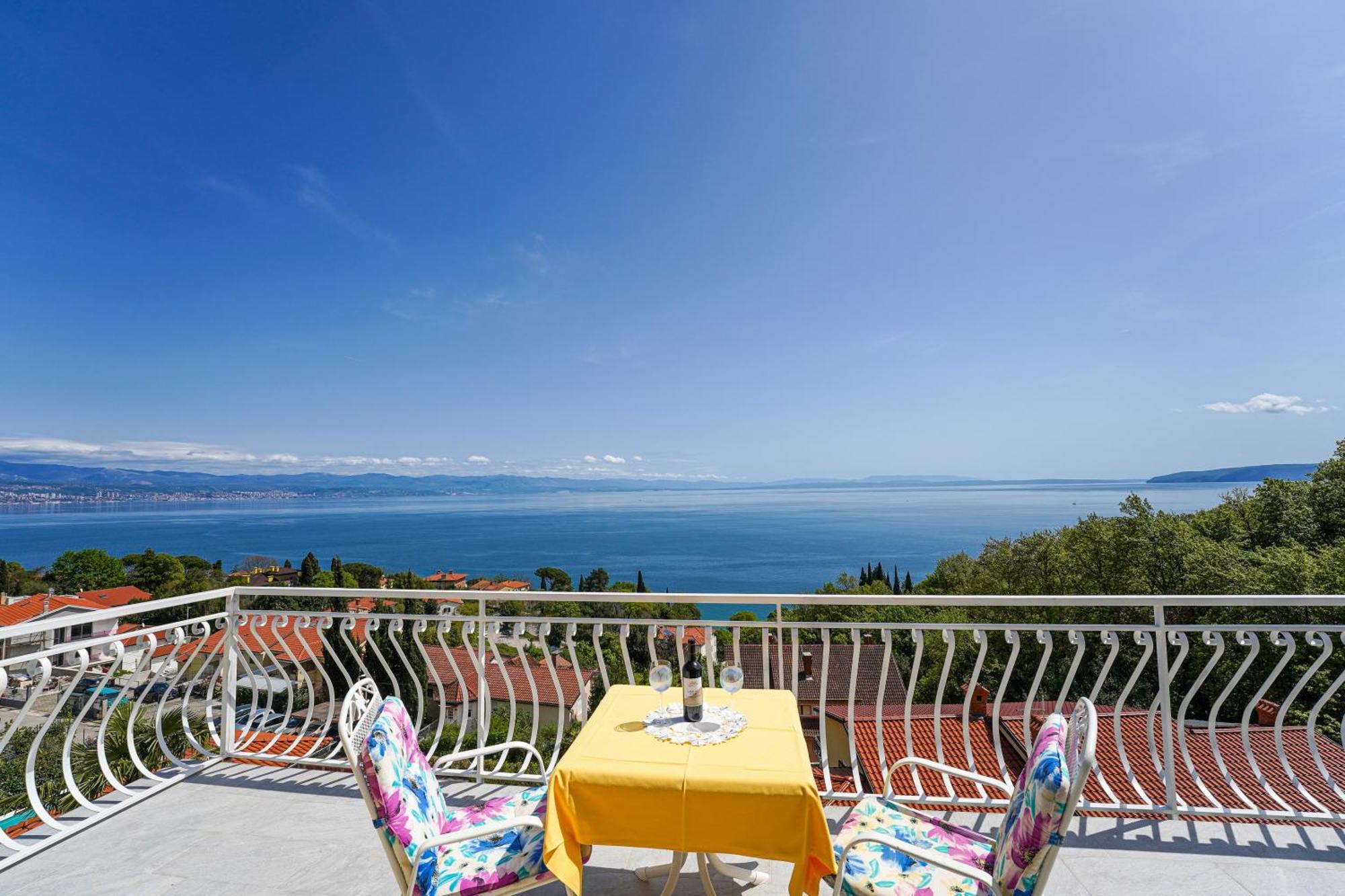 Villa Mona Lisa Lovran - Croatia Buitenkant foto