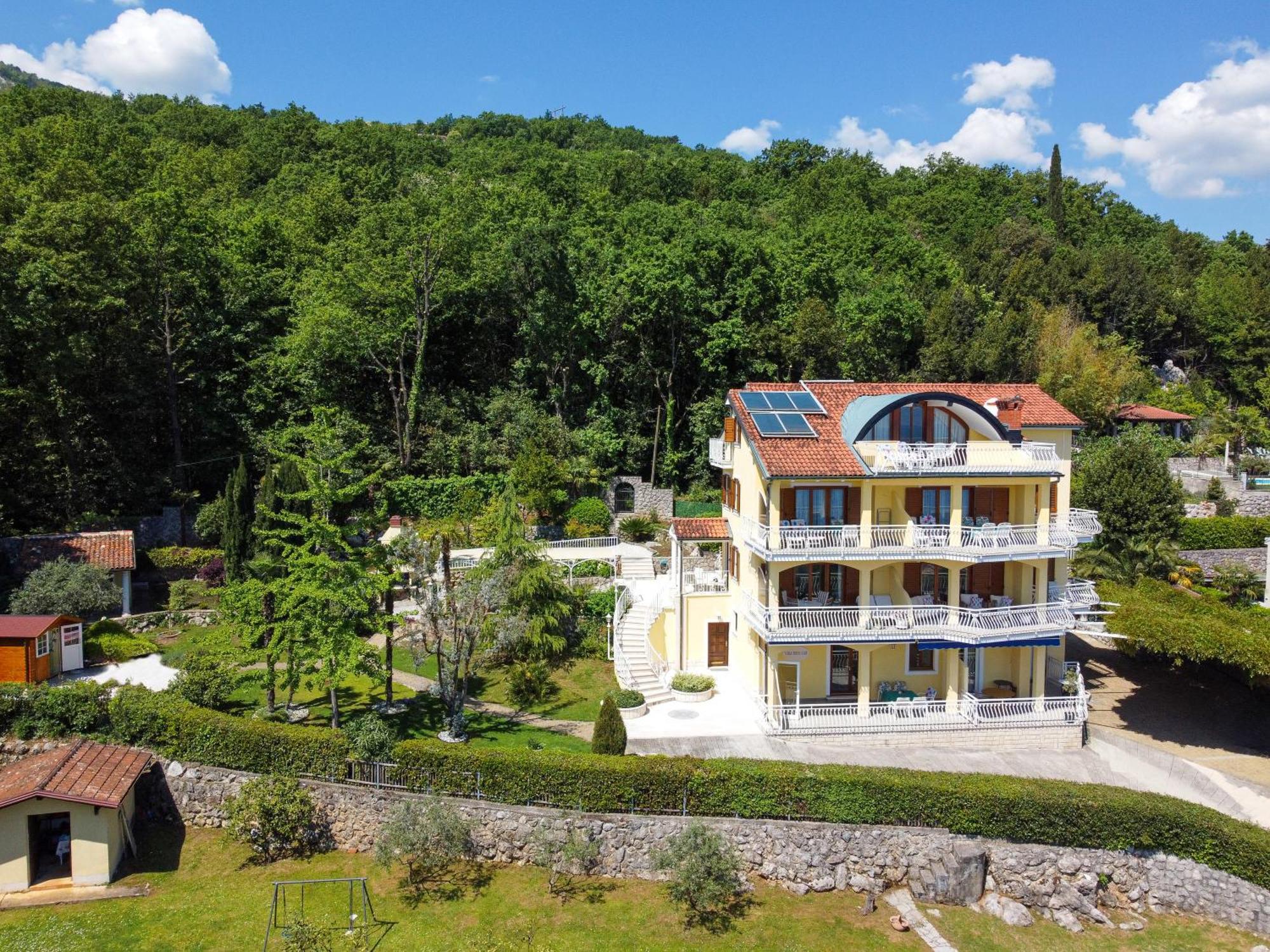 Villa Mona Lisa Lovran - Croatia Buitenkant foto